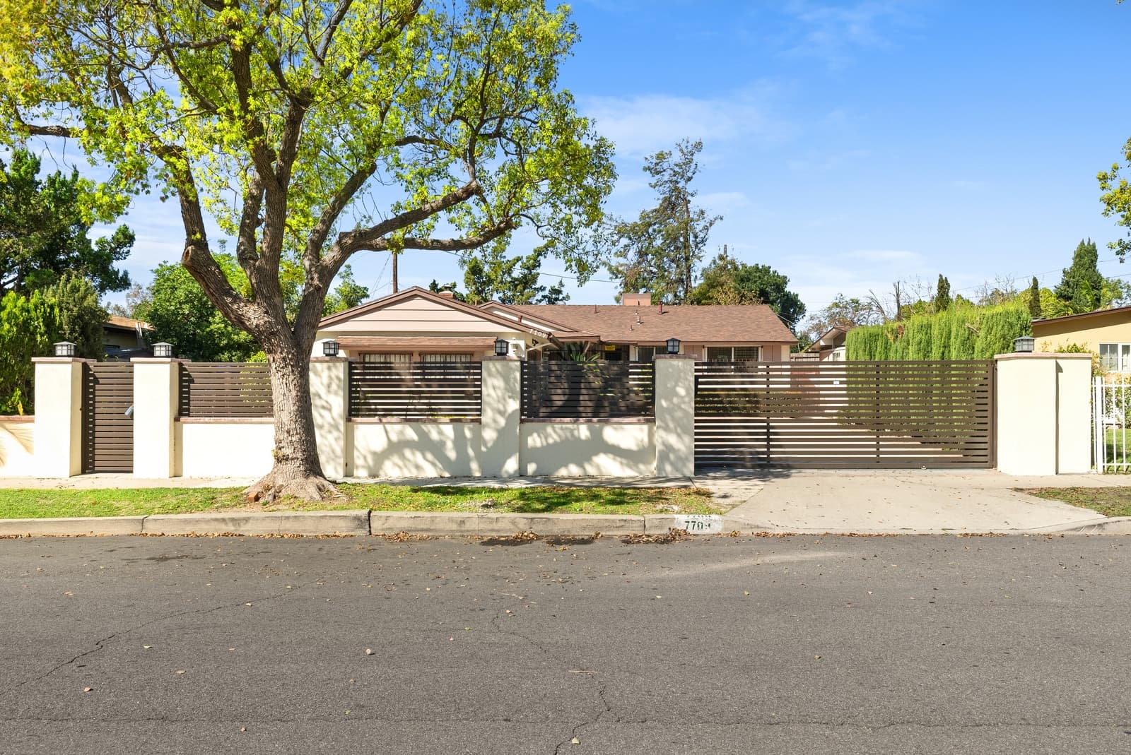 Ranch home exterior on a North Hollywood street, photographed by VVT